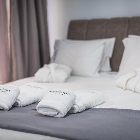 Iguana Gold Luxury Suites 1Min From Ermou Str Atény Exteriér fotografie