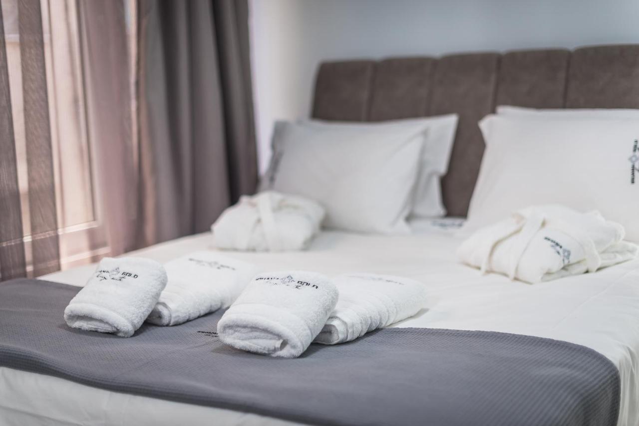 Iguana Gold Luxury Suites 1Min From Ermou Str Atény Exteriér fotografie